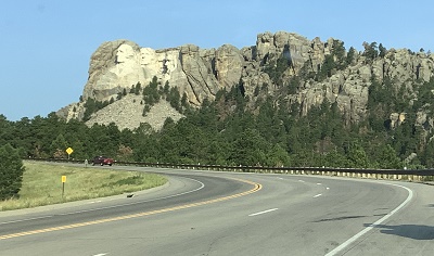 Mt Rushmore approach road